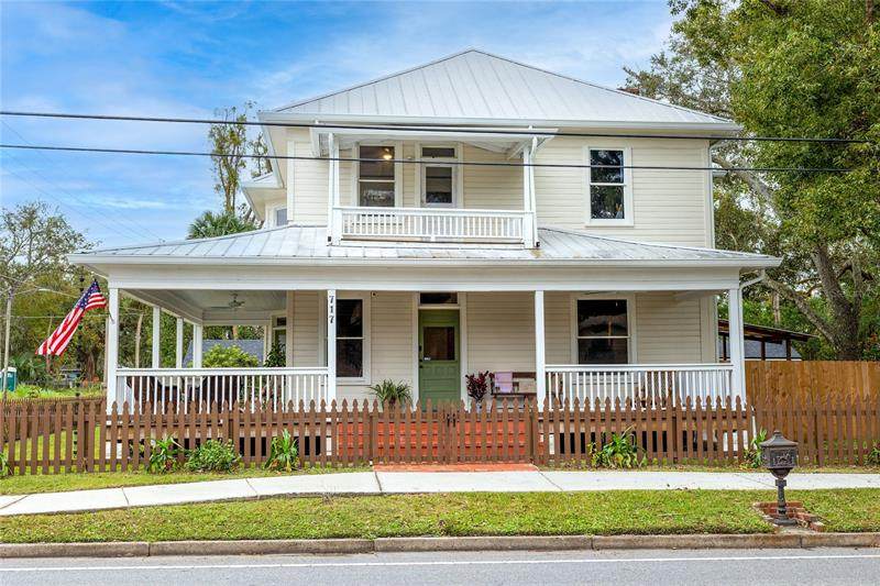 717 2ND Street - Photo 1