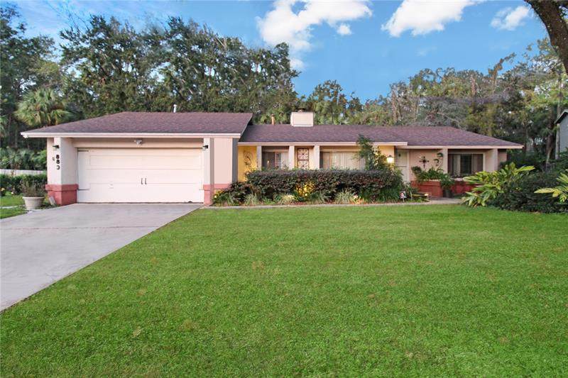 883 Elgin Drive - Photo 1