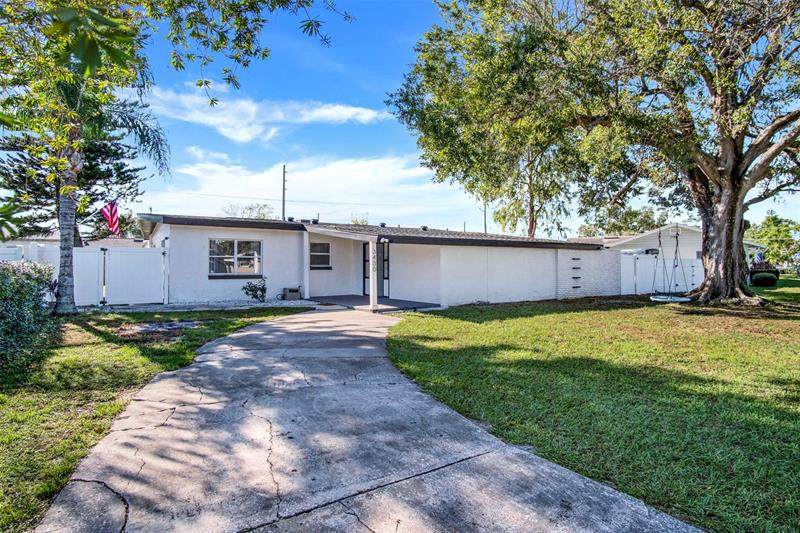 3430 Arbutus Lane - Photo 1