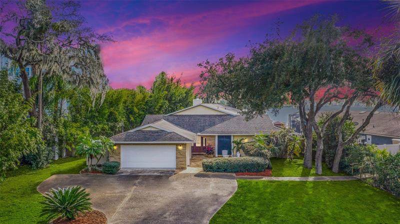 870 Wildmere Avenue - Photo 1