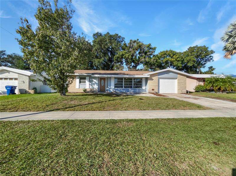 1542 Lake Avenue - Photo 1
