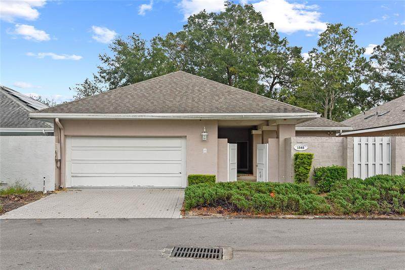 1545 Oak Tree Court - Photo 1