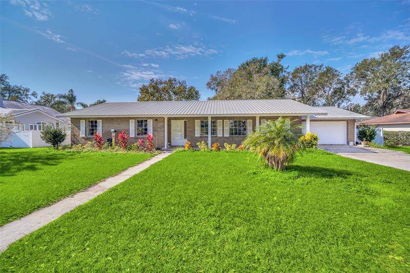 307 Oak Avenue - Photo 1