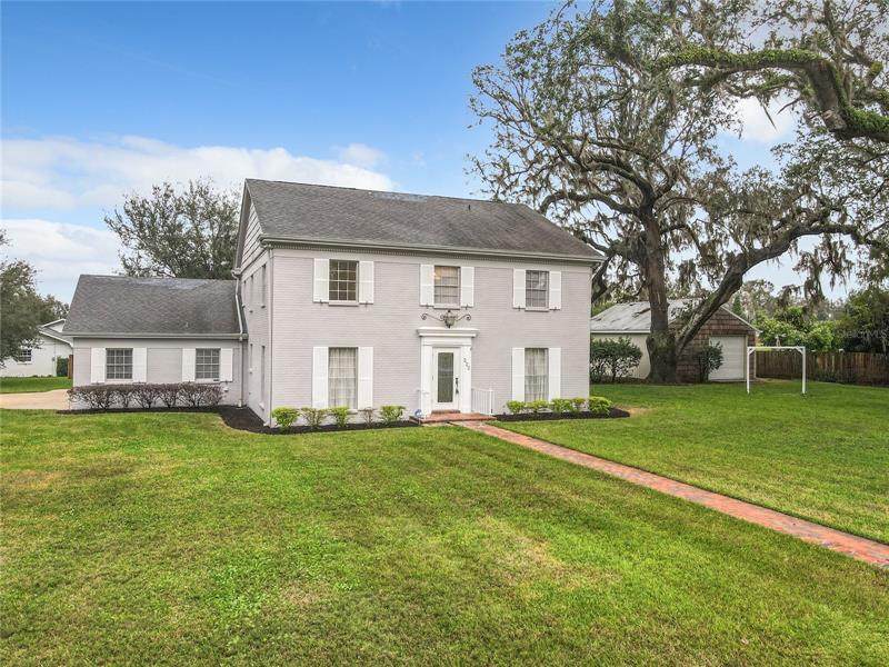 322 Oak Avenue - Photo 1
