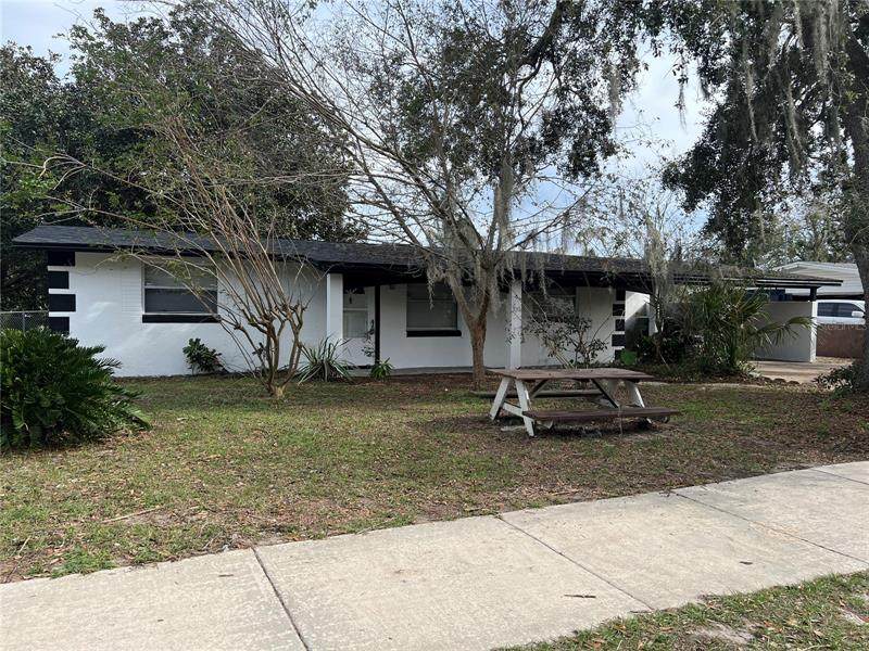2207 Hastings Street - Photo 1