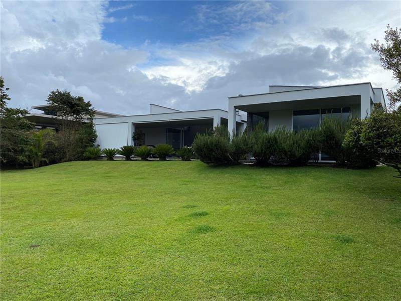 Saint Regis Llanogrande - Photo 1