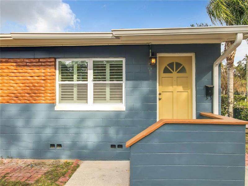 40 Hampton Avenue - Photo 1