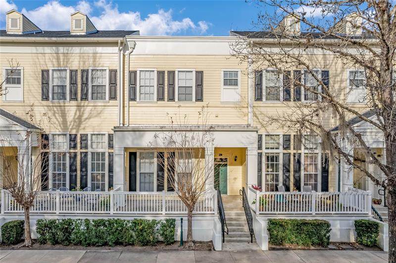 587 Campus Street - Photo 1