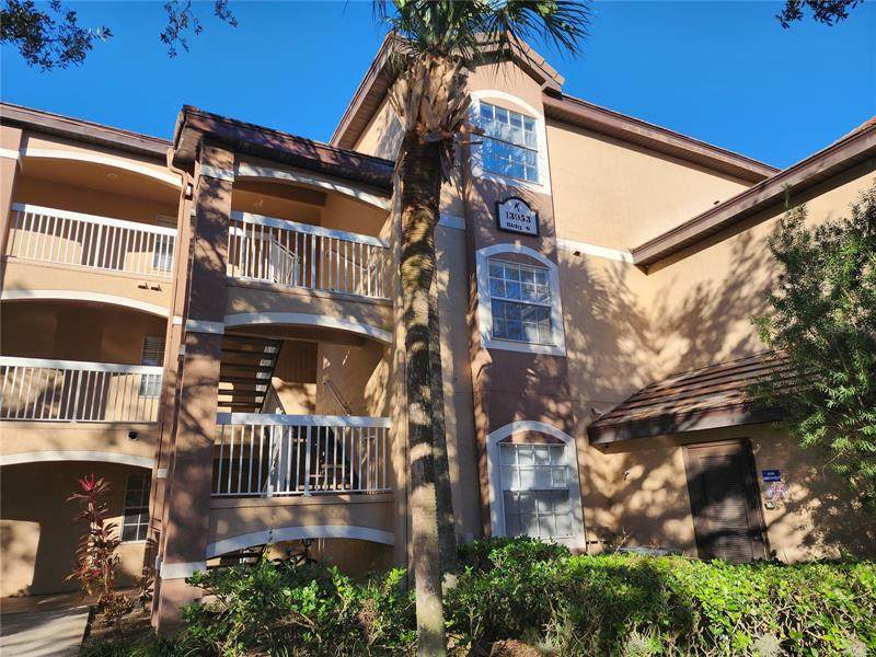 13953 Fairway Island Drive - Photo 1