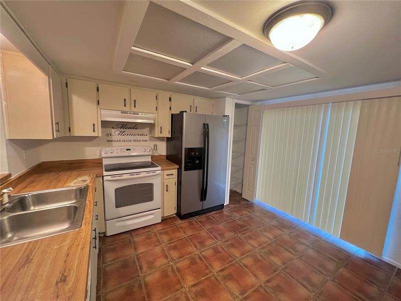 12052 Tift Circle - Photo 1