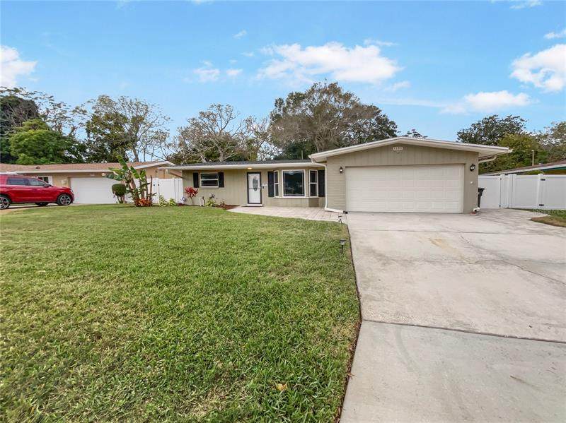 1390 Hillcrest Avenue - Photo 1