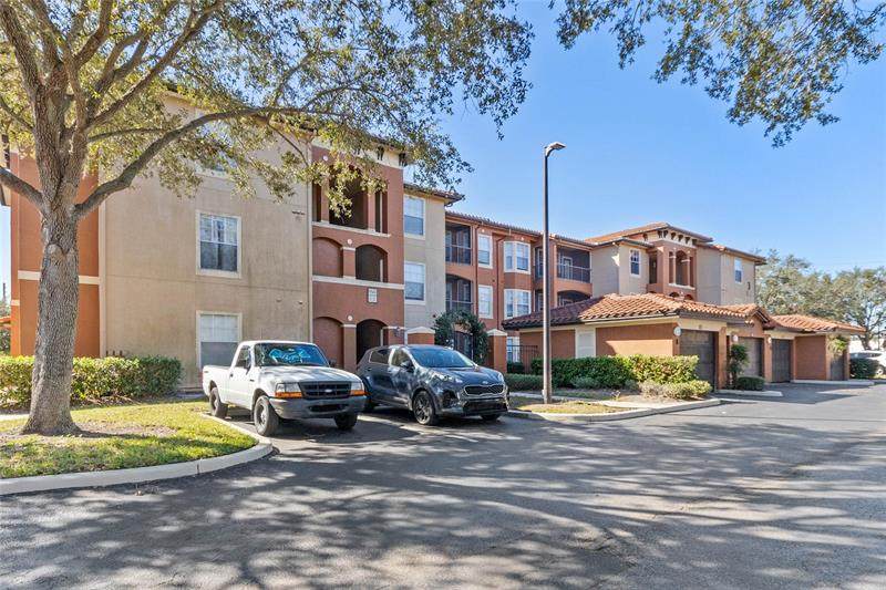 5560 Metrowest Boulevard - Photo 1
