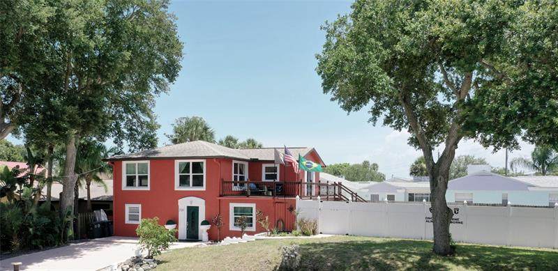 208 Hartford Avenue - Photo 1