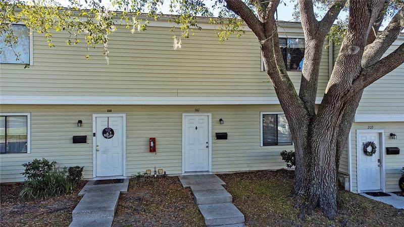 207 Debora Court - Photo 1