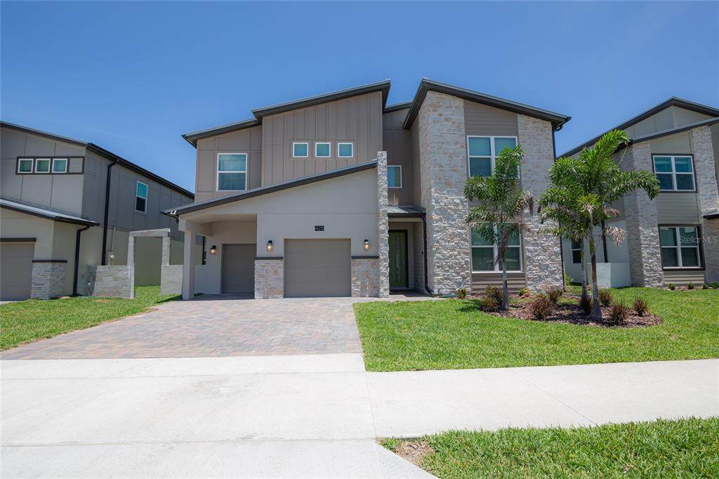 425 Strand Drive - Photo 1