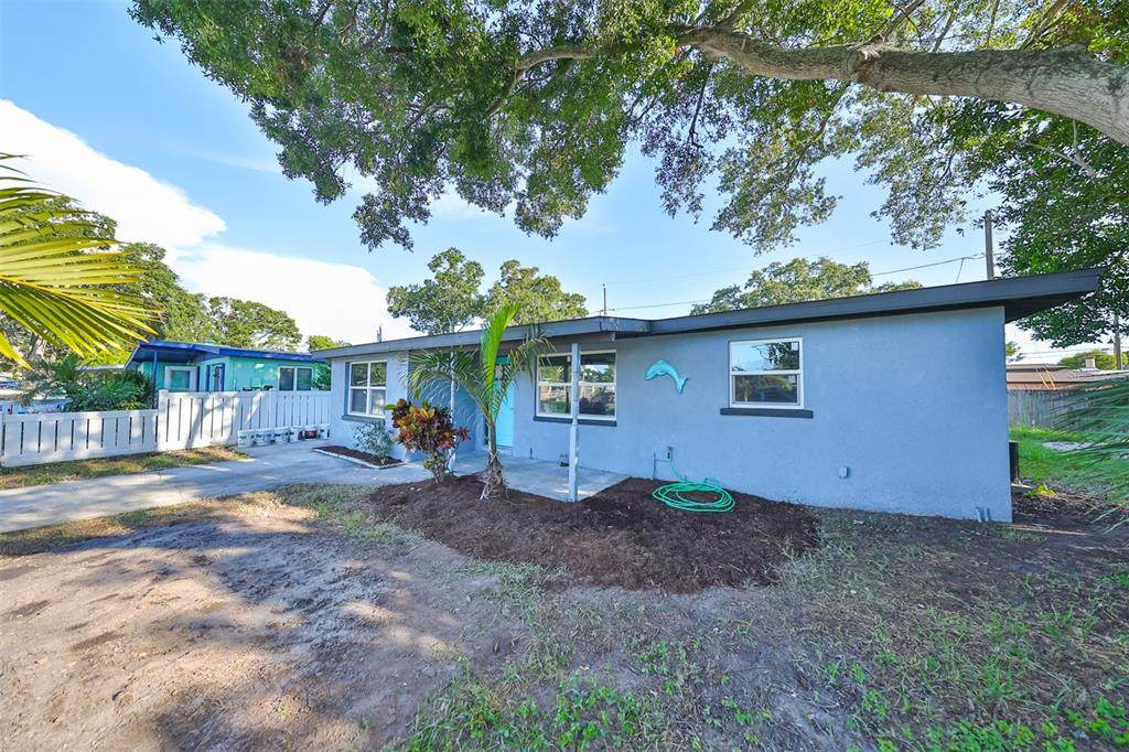 10219 121st Avenue - Photo 1