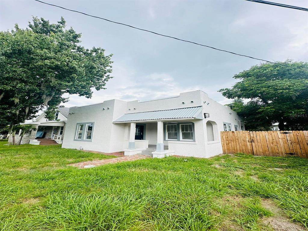 309 Maple Avenue - Photo 1