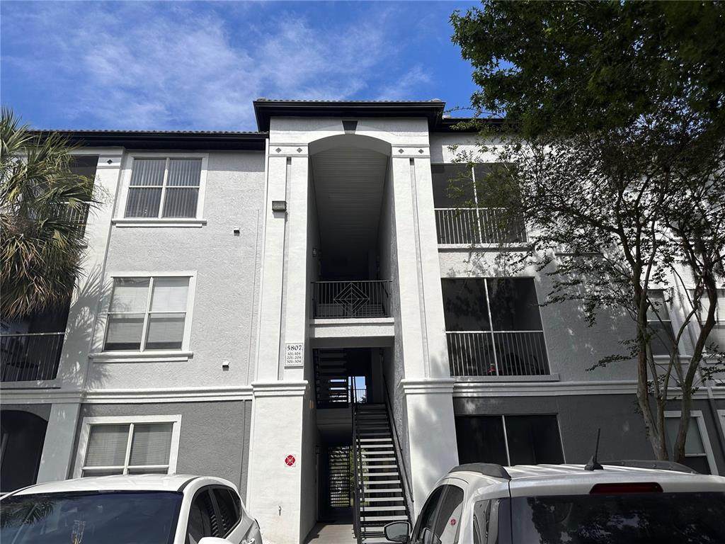 5807 Legacy Crescent Place - Photo 1