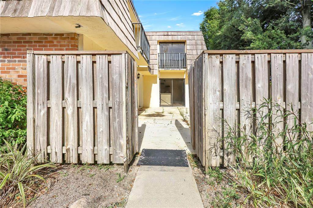 2937 Poplar Avenue - Photo 1