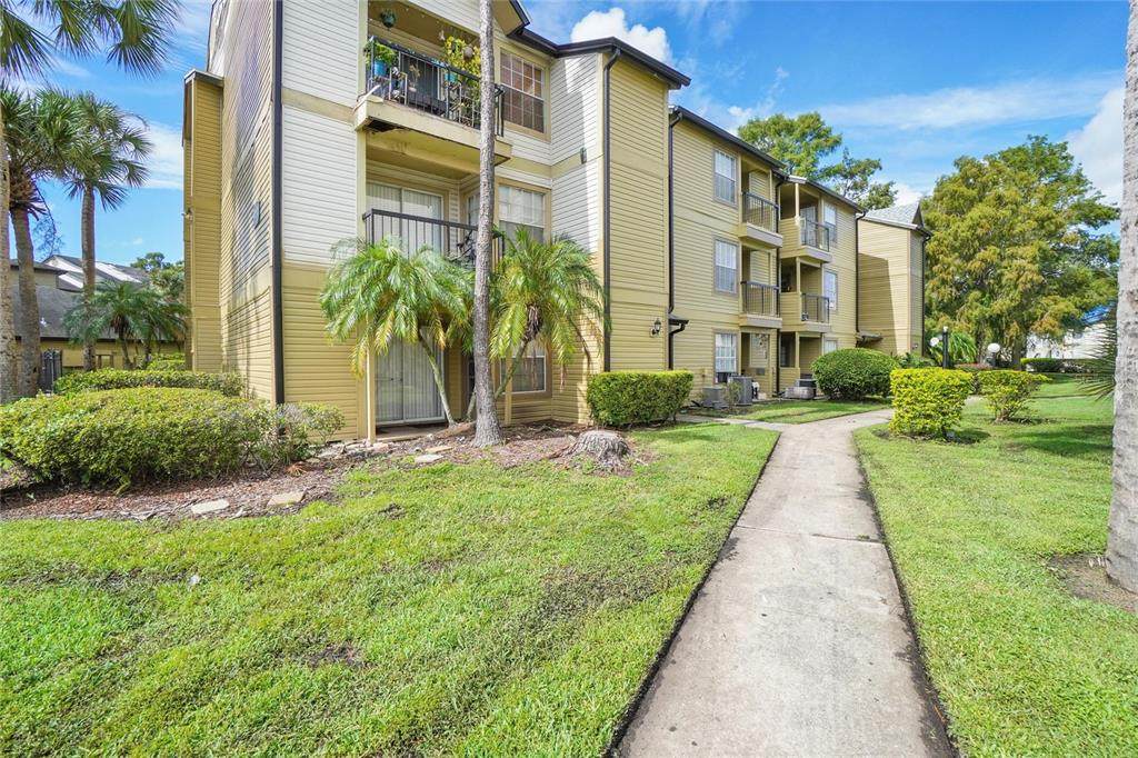 1908 Lake Atriums Circle - Photo 1