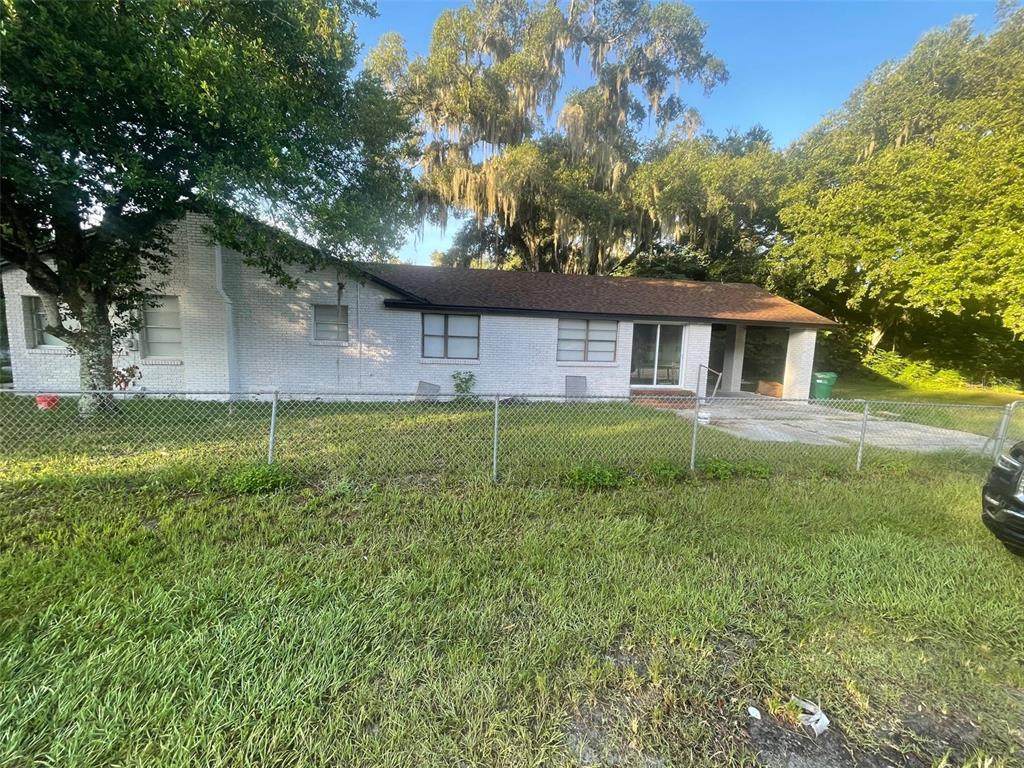 401 Martin Luther King Jr Avenue - Photo 1