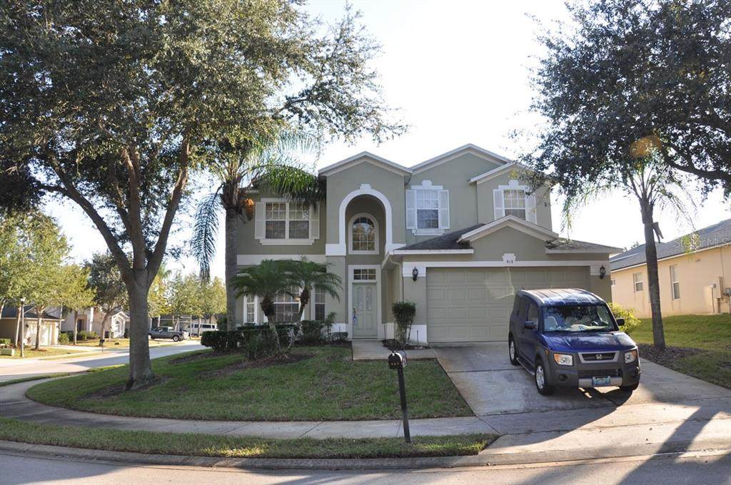 913 Henley Circle - Photo 1