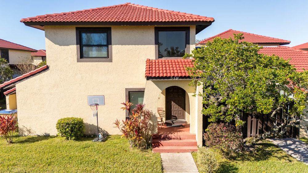 549 Hunter Circle - Photo 1