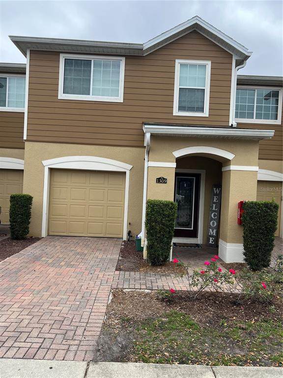 1309 Heritage Commons Drive - Photo 1