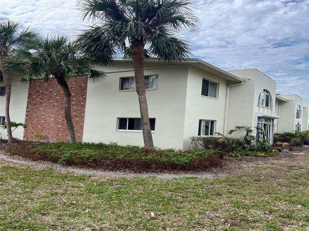 4480 Overlook Dr Drive - Photo 1