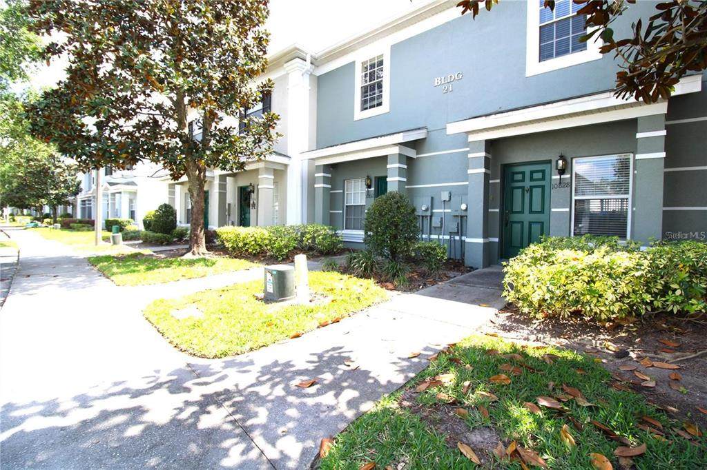 10832 Savannah Wood Drive - Photo 1