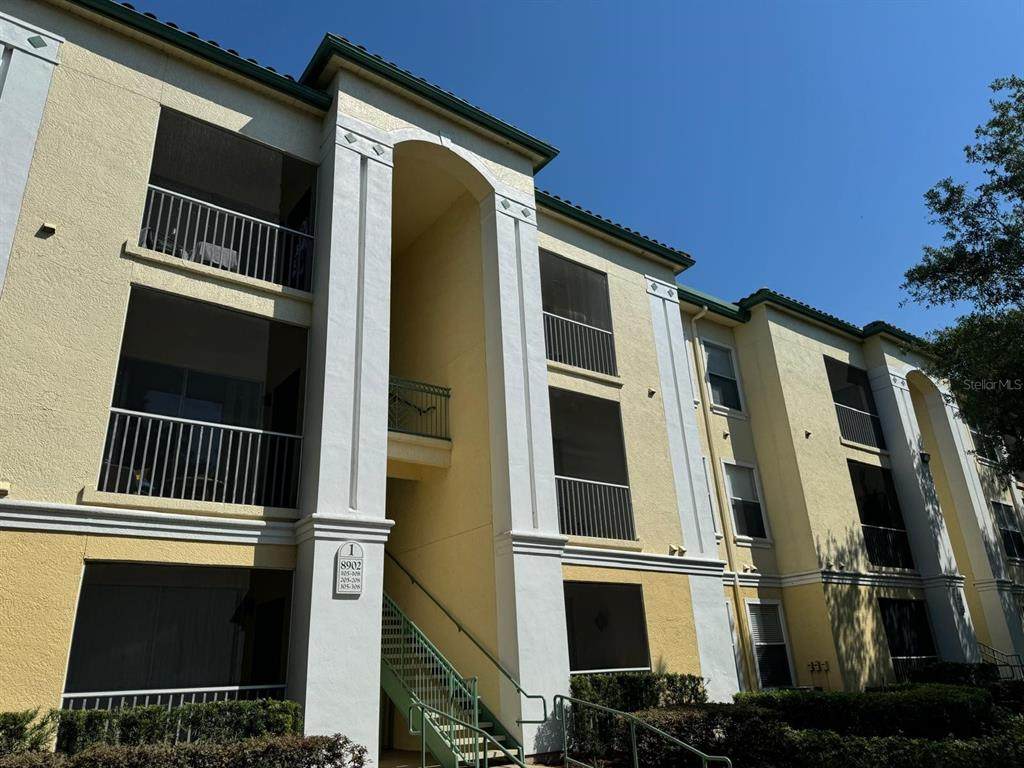 8902 Legacy Court - Photo 1