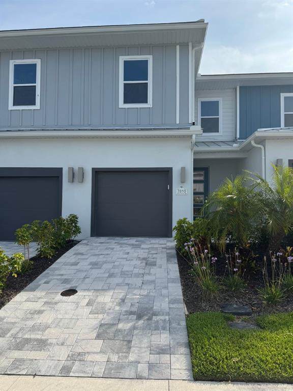 7810 Spectrum Drive - Photo 1