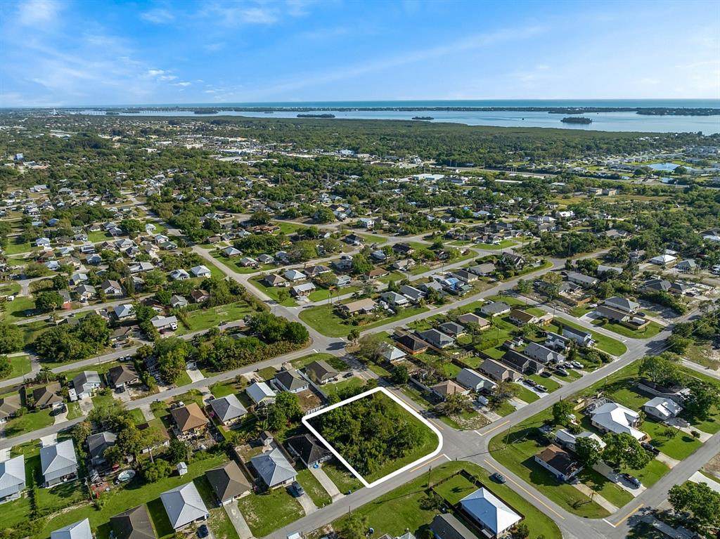 1505 4TH Avenue - Photo 1