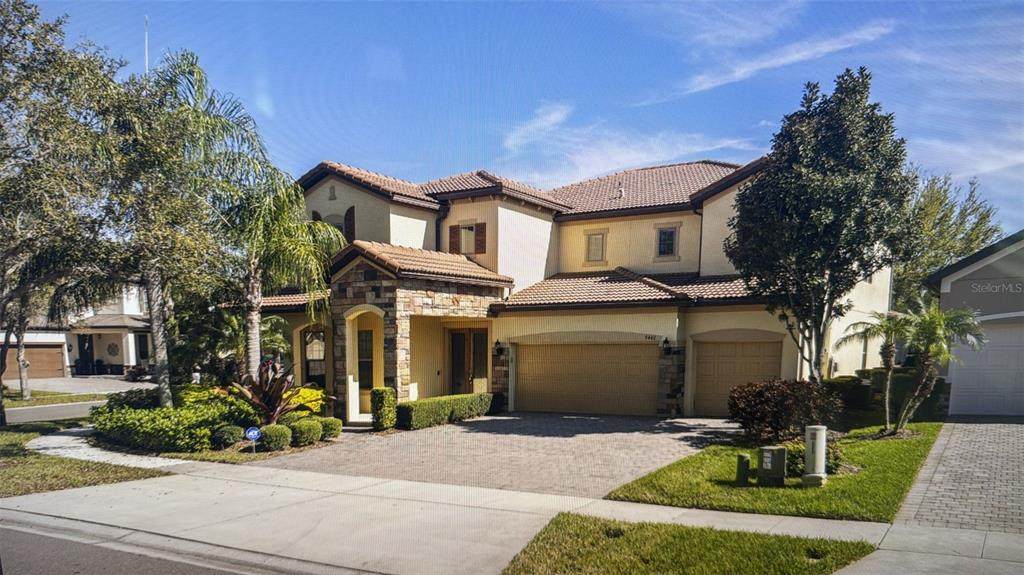 9442 Royal Estates Boulevard - Photo 1