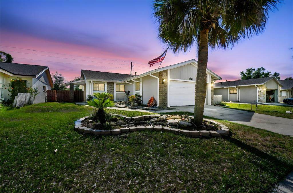387 Kantor Boulevard - Photo 1