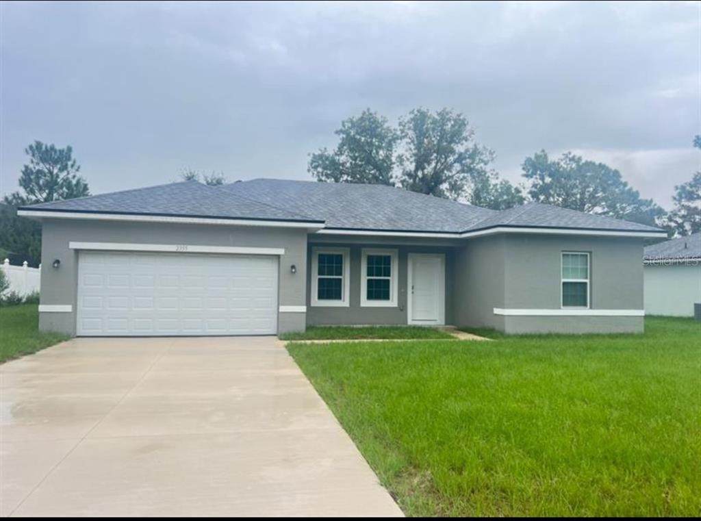 1910 Lakeview Lane - Photo 1