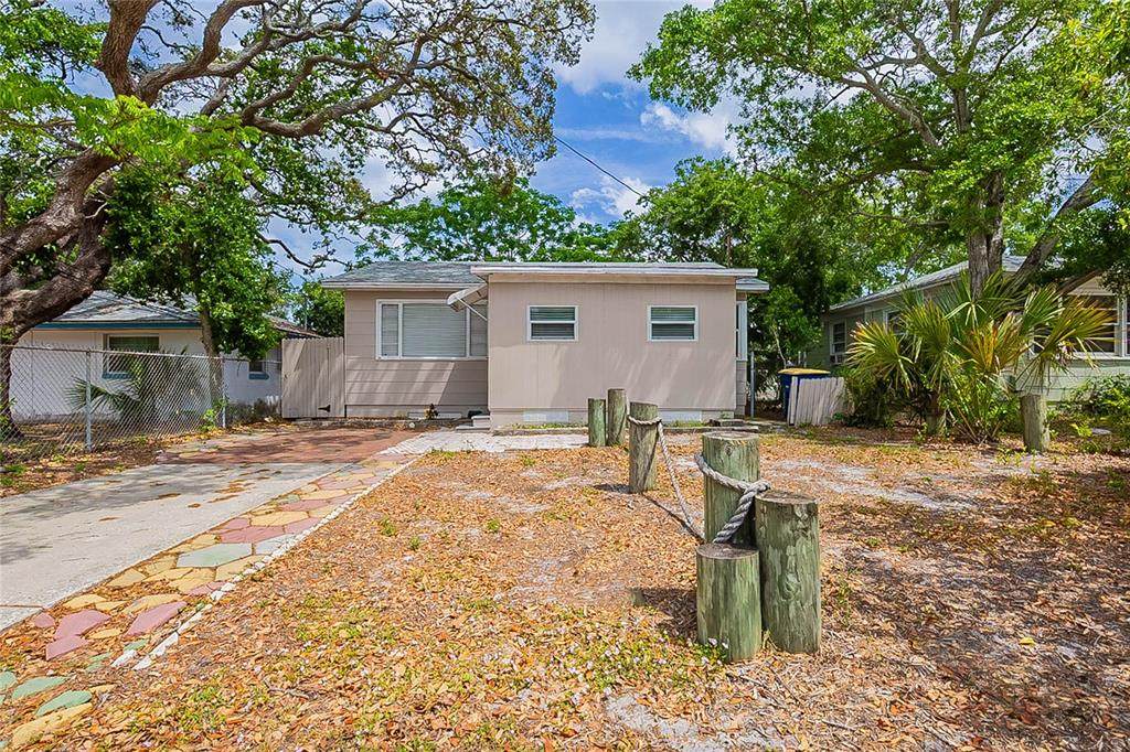 912 Magnolia Drive - Photo 1