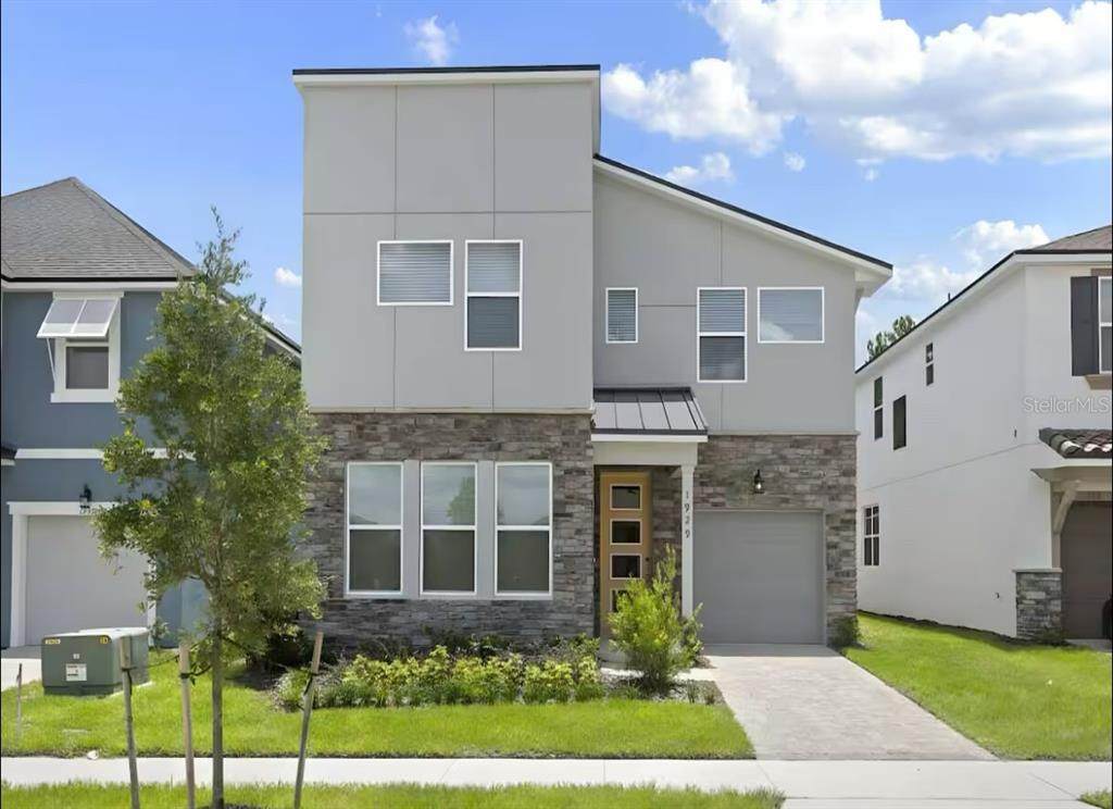 1929 Tropical Palms Circle - Photo 1