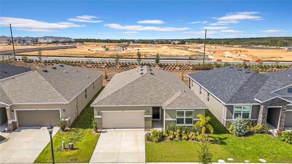 415 Overpool Avenue - Photo 1