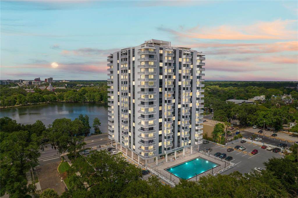 400 Colonial Drive - Photo 1
