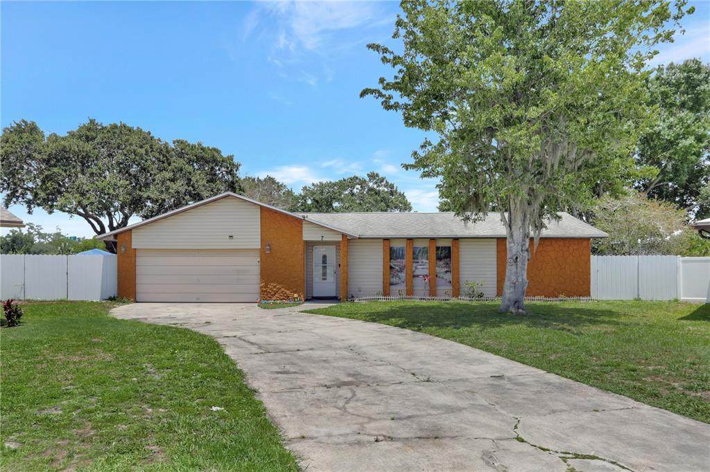 7 Madeira Avenue - Photo 1