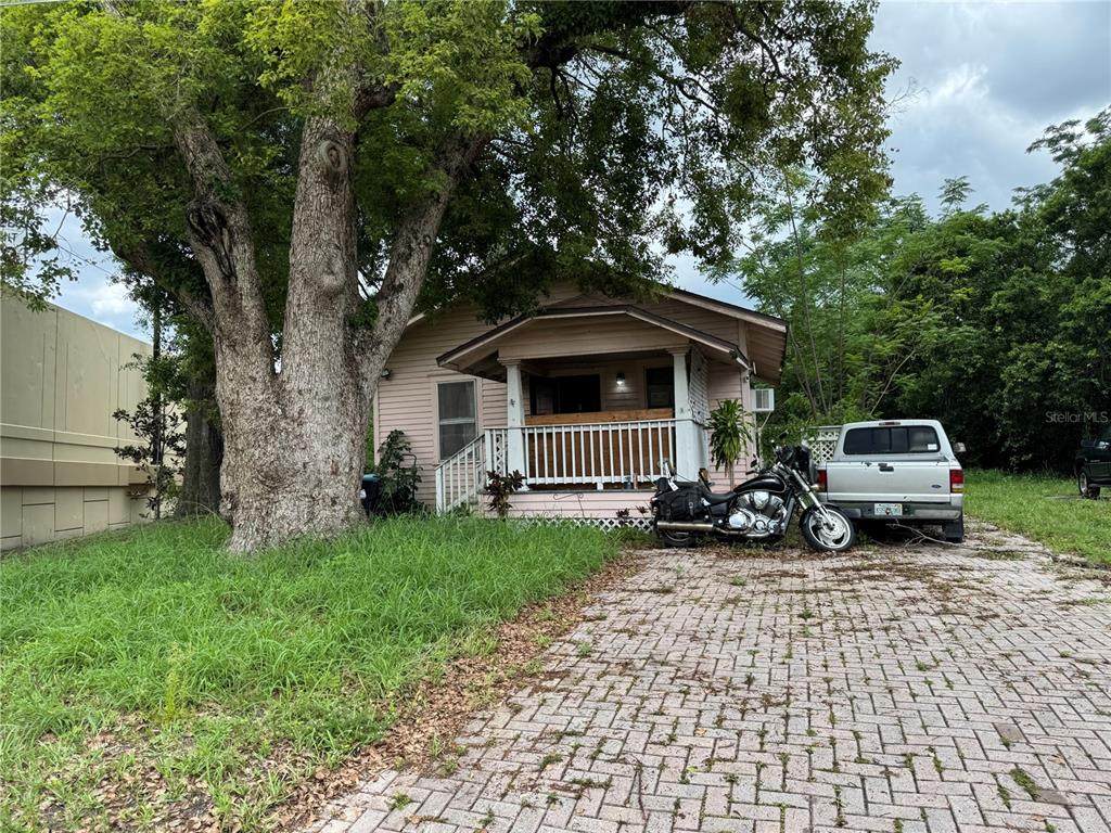 1996 Indiana Avenue - Photo 1