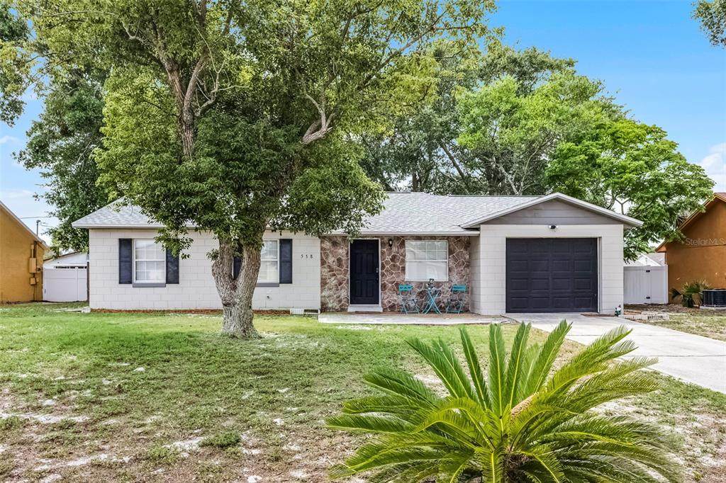 558 Tyler Avenue - Photo 1