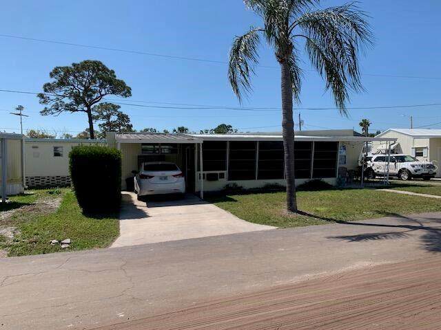 12766 Seminole Boulevard - Photo 1