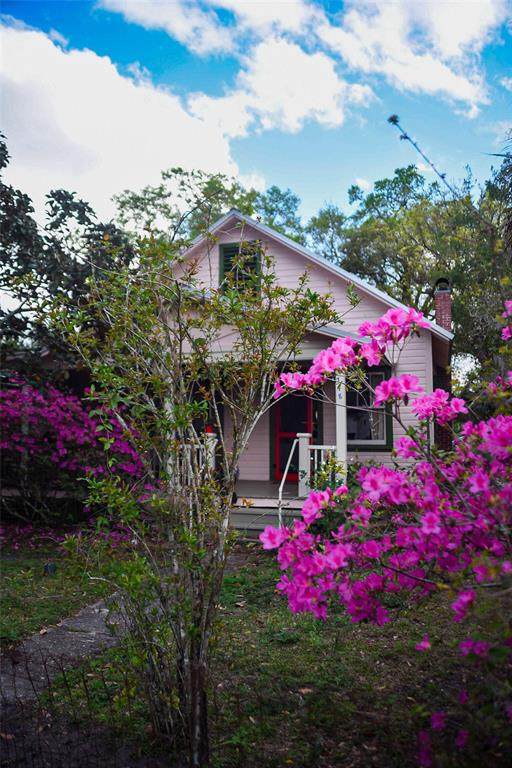 748 Florence Avenue - Photo 1