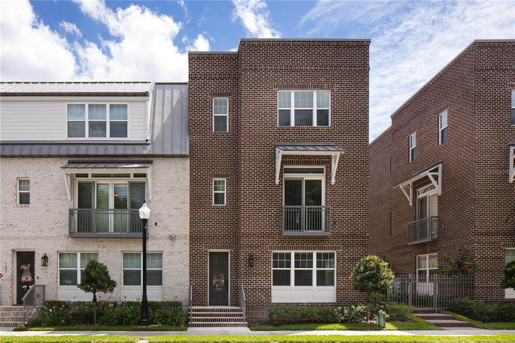 141 S. Park Ave - Photo 1