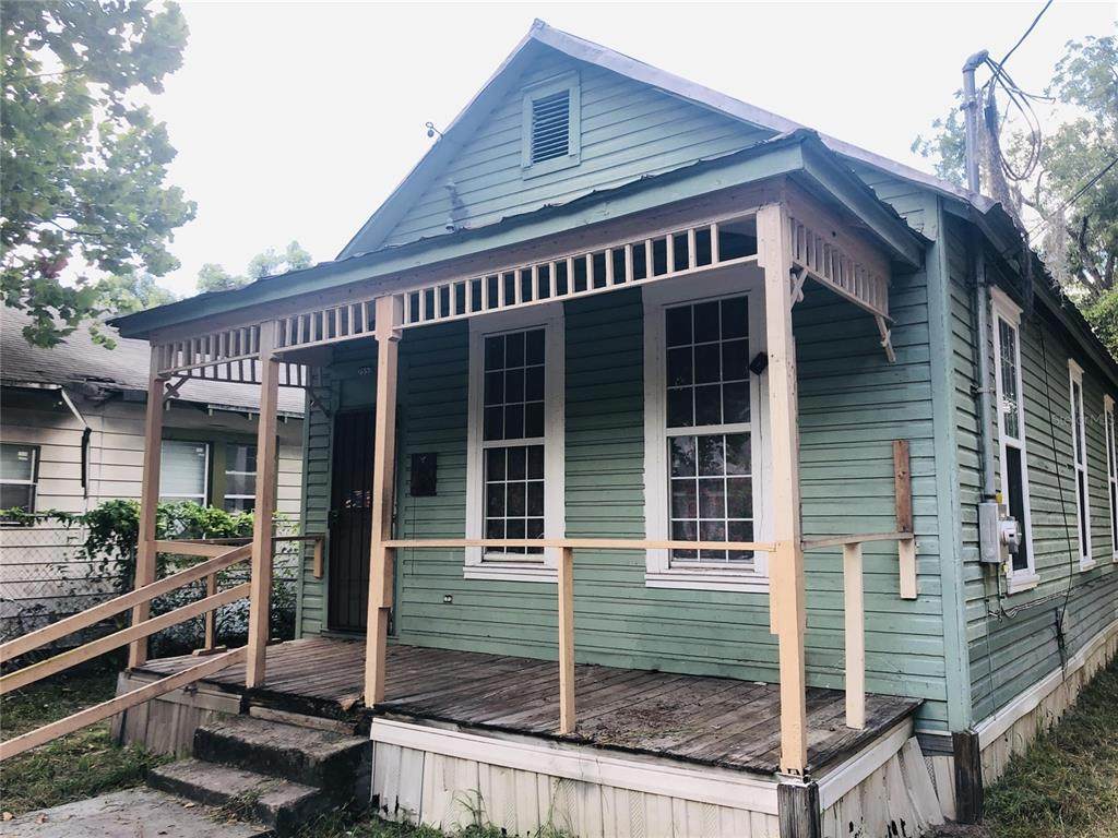 2553 Calvin - Photo 1