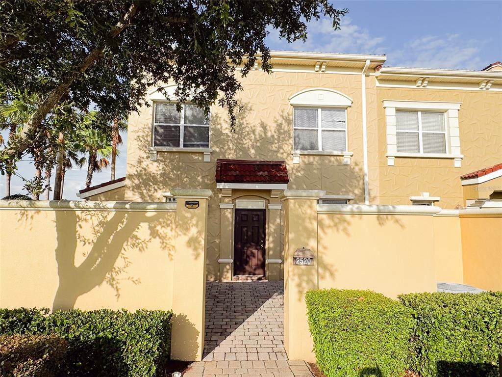 2520 Bella Vista Drive - Photo 1