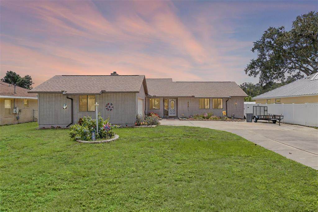 27714 Lois Drive - Photo 1