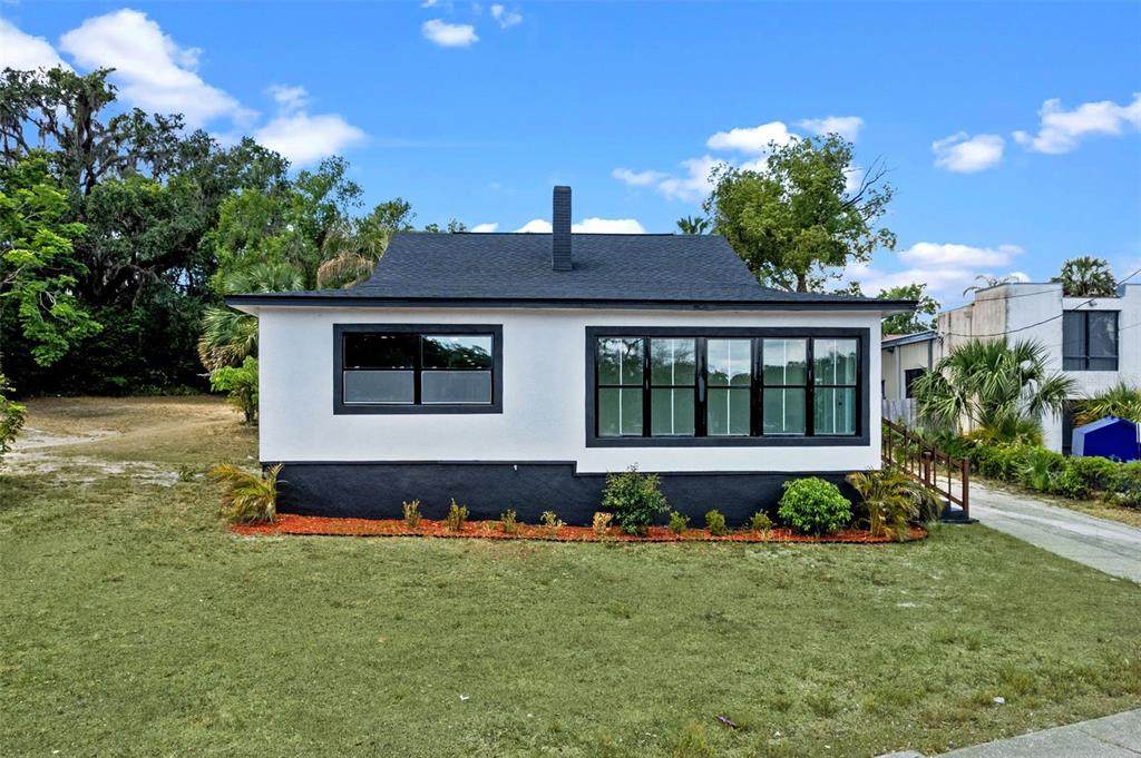 209 14TH Street - Photo 1